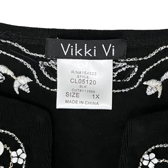 Vikki Vi Liquid Knit Slinky Pullover Tunic Top Size 1X Black Embroidered Beaded - Picture 6 of 8